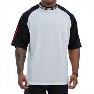 เสื้อยืดคอกลมผู้ชาย ผ้าโพลีเอสเตอร์/คอตตอน 180 กรัม ทรงปกติ แห้งเร็ว ระบายอากาศได้ดี ยืดหยุ่น เหมาะสำหรับเล่นกีฬา วิ่งออกกำลังกาย - Product Image 1