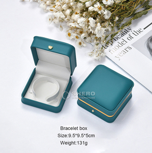 Boîte à bijoux durable en cuir PU vert avec bordure dorée, personnalisable pour les commandes en gros de bijoux - Product Image 5