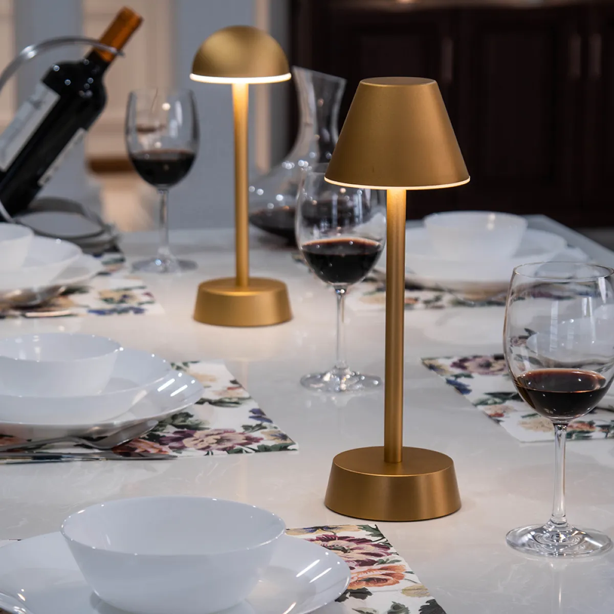 Naifea Lampe De Table LED megnetico ricaricabile ristorante Hotel Cafe Cordless caricabatterie senza fili per lampada da tavolo