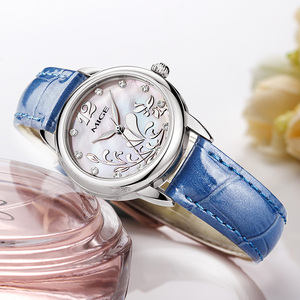 Montre à quartz élégante pour femme MIGE, couleur or, avec bracelet en cuir blanc et accents de diamants, cadran analogique - Product Image 5