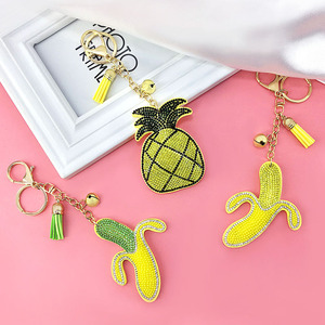 Nouveau style Strass porte-clés ananas <span class=keywords><strong>banane</strong></span> velours Coréen Diamant clé chaint avec cristal <span class=keywords><strong>sac</strong></span> à main pendentif - Product Image 5