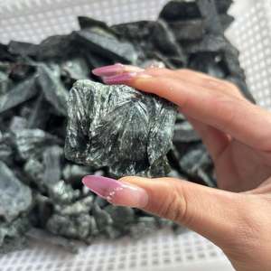 Wholesale CrystalHola - Clúster de Serafinita en Bruto de Alta Calidad, Especímenes de Roca, Tendencia de Moda, Regalo de Recuerdo, Decoración del Hogar - Product Image 2