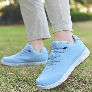 Chaussures de golf respirantes pour femmes, légères, antidérapantes, à lacets, bout rond, baskets de golf - Product Image 1