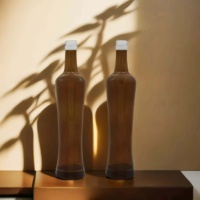 Bouteilles en verre vides à profil mince, bouteilles en verre personnalisées imprimées pour l'emballage de spiritueux haut de gamme (tequila, brandy) destinées au marché de détail