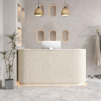 Comptoir de réception de luxe personnalisé doré pour salon de beauté et de manucure, petite table de réception, bureau circulaire de haute qualité