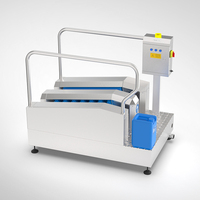 Station de nettoyage automatique d'hygiène Machine à laver les semelles de chaussures Système de contrôle d'accès tourniquet de laveuse de désinfection des bottes sans contact