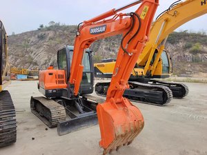 Excavadora diésel DOOSAN DX60 de alto rendimiento, tamaño Mini, fuerte capacidad de trabajo, precio competitivo, engranaje de caja de cambios de motor Original - Product Image 5