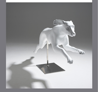 Mannequin de chien moderne en fibre de verre blanche, accessoire de présentation animale, personnalisable, marque privée, pour aménagement intérieur de magasin d'animaux, approvisionnement en gros