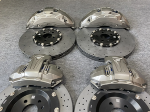 Kit de freinage en céramique carbone 2025, 10 pistons à l'avant, 4 pistons à l'arrière, disques électromécaniques de course pour voiture de sport/Lamborghini/Audi R8/BMW - Product Image 3