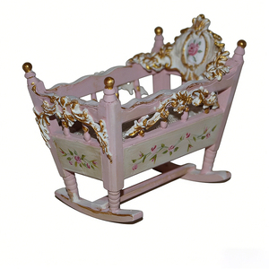 Cama <span class=keywords><strong>de</strong></span> <span class=keywords><strong>Muñecas</strong></span> <span class=keywords><strong>de</strong></span> <span class=keywords><strong>Madera</strong></span> Pintada a Mano para Juego <span class=keywords><strong>de</strong></span> Roles, Color Personalizado, <span class=keywords><strong>Casa</strong></span> <span class=keywords><strong>de</strong></span> Juguete para Niñas, Muebles <span class=keywords><strong>de</strong></span> Guardería, 2-4 5-7 Años XIANGLONG - Product Image 3