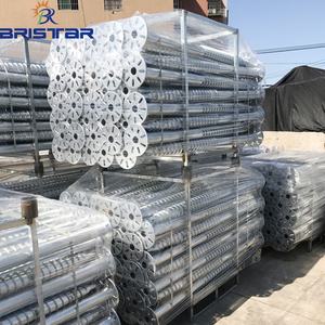 Vis de terre personnalisée pour systèmes photovoltaïques (PV) avec bride réglable, galvanisée à chaud, 4 pales - Product Image 4