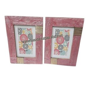 Cadre de Table en bois pour le salon, forme rectangulaire et couleur rose - Product Image 1