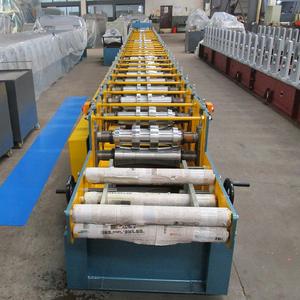 Máquina Perfiladora Automática de Canaletas de Zinc Zhongyuan con Diseño Personalizado, 0.25-0.6mm, 20m/min, 5.5KW, Portátil, 235Mpa de Resistencia - Product Image 4