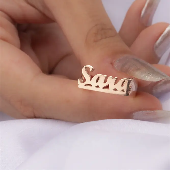 Ouj 사용자 정의 로즈 골드 실버 316L 스테인레스 스틸 필기체 글꼴 이름 여성 반지 남성 여성을위한 개인 이름 반지