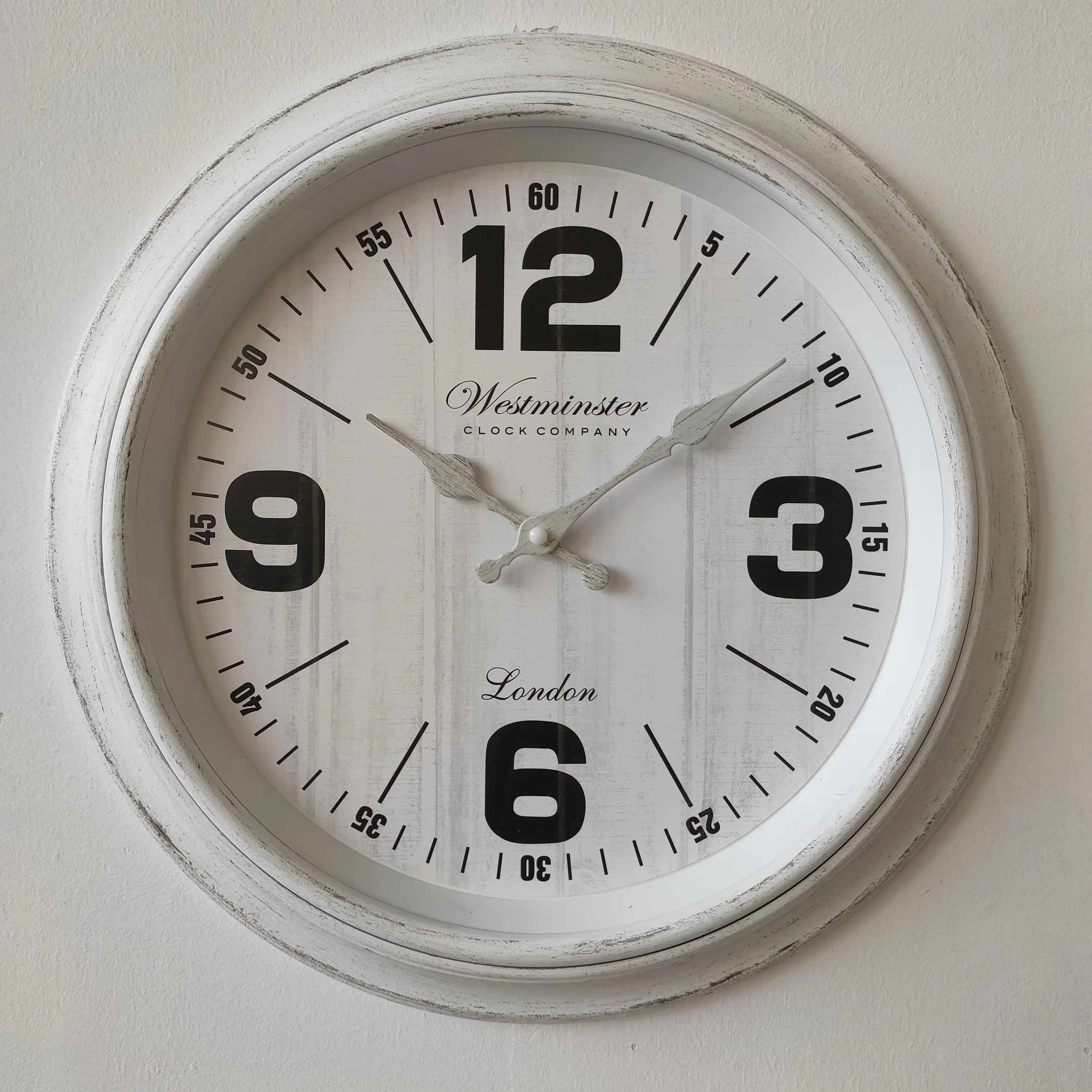 นาฬิกาติดผนังสไตล์ยุโรปและอเมริกานาฬิกาแขวนผนังพลาสติกสไตล์ชนบท16นิ้วสำหรับห้องนั่งเล่นศึกษาระเบียง