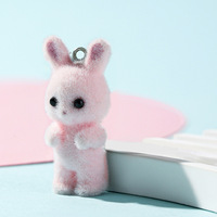 Pendentif chat 3D floqué en résine à bas prix, en stock, accessoires DIY, breloque de sac style Miu, matériau artisanal pour décoration