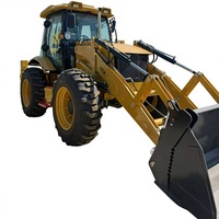 La toute nouvelle pelle rétrocaveuse JCB4CX JCB3CX possède un système de direction à quatre roues et peut travailler de manière flexible sur les chantiers étroits