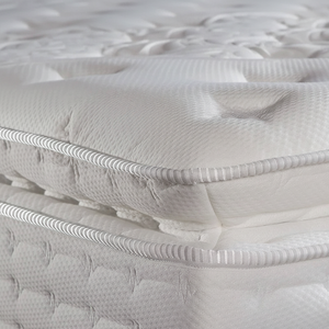 Colchón para dormir Bonnell Spring con resortes ensacados, funda extraíble, tamaño Queen, empaquetado en caja, disponible en varios tamaños. - Product Image 1