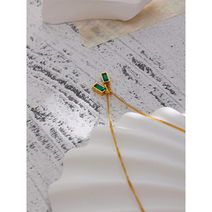 Collar JINYOU 583 con baño de oro de 18 quilates, collar de acero inoxidable con colgante de circonita verde - Product Image 4