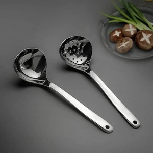 Ensemble de louches à soupe et cuillères ajourées à long manche en acier inoxydable, ustensiles de cuisine pour fondue, légumes et bouillies - Product Image 4