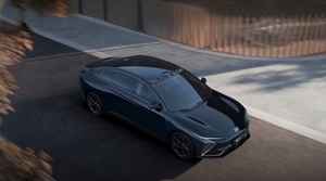 2022 Zhiji L7 Pro Edition-Vehículo eléctrico elegante-Coche eléctrico de alto rendimiento con funciones inteligentes avanzadas - Product Image 2