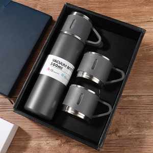 Ensemble de Bouteilles Isothermes en Gros en Acier Inoxydable 201/304 – Coffret Cadeau Thermos et Tasses Isothermes avec 3 Couvercles - Product Image 4