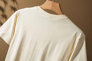 T-shirts en coton 100% de haute qualité 180g Prix d'usine Fabricant Impression de logo personnalisée T-shirt uni Unisexe T-shirts pour hommes - Product Image 4