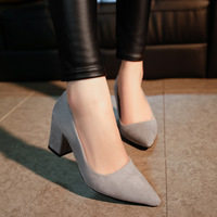 Chaussures à talons hauts épaisses sexy de grande taille Pompes de bureau élégantes Chaussures de fête de mariage bateau fille à bout pointu