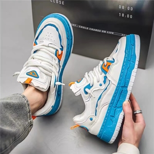 Baskets de skateboard personnalisées à la mode et de luxe en maille respirante pour hommes, chaussures de marche à semelle intérieure EVA au design épais et luxueux pour le printemps - Product Image 3