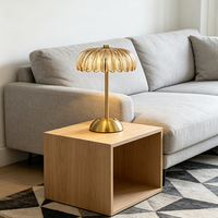 Lampe de table en verre en forme de pétale rechargeable, en laiton doré, avec LED à intensité variable, sans fil, commande tactile, pour bar, chambre, décoration intérieure