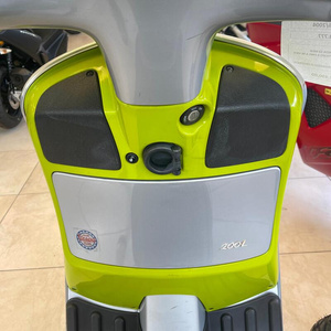Pour Granturismo 200 L Urban Scooter avec autonomie de 43,777 km, siège en matériau ABS - Product Image 6