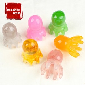 Peigne de massage en résine en forme de pieuvre avec fonction de drainage des méridiens du cuir chevelu, vente en gros d'usine, taille 6 cm x 4,2 cm - Product Image 3