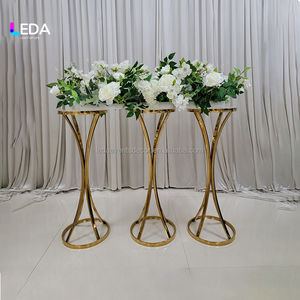 LEDA Nuovo Design: Supporto per Fiori in Acciaio Inox Dorato Lucido, Centrotavola, Piedistallo per Fiori per Decorazioni Matrimoniali ed Eventi - Product Image 1
