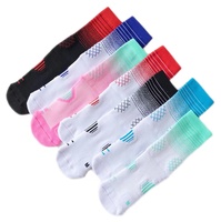 Chaussettes d'équipage de basket-ball athlétique de haute qualité Spandex/Polyester/coton absorbant la sueur respirant plusieurs couleurs pour le sport