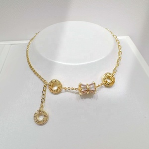 Pulseras de cadena de mano personalizadas de latón chapado en oro de 18k con mariposa, para mujer, moda, con gemas y conchas, venta al por mayor, amistad, verano - Product Image 4