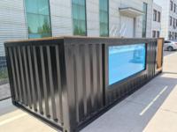 Piscine conteneurisée au design moderne avec installation facile et équipement de changement d'eau adaptable.