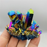 Grossiste en cristaux naturels de guérison et de décoration : Grappe de cristaux arc-en-ciel électroplaqués au titane, Grappe de quartz Aura