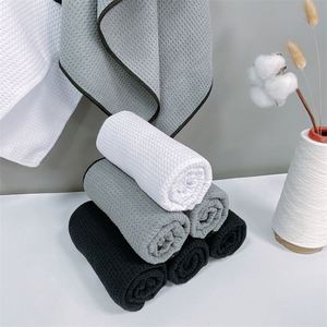 Serviette de golf en microfibre gaufrée à séchage rapide avec logo personnalisé et fermeture éclair, motif sportif JR-219 - Product Image 5