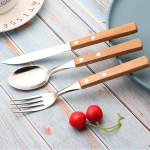 Ensemble de couverts en acier inoxydable 304 argenté pour restaurant et hôtel avec manche en bois - Product Image 5