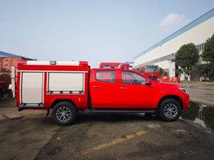 Camión de Bomberos Forestales Basado en Camioneta Isuzu 4x4 de China - Camión de Emergencia Todoterreno para Incendios - Product Image 3
