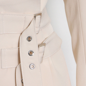 Sf 24t268 פטצ 'עבודה אישה בלייזר פוליאסטר אלגנטי נשים חליפות המותניים מתכווננות דש בז' נשים - Product Image 4