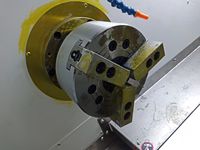 Petit tour à lit incliné certifié CE avec bloc porte-outil Mandrin hydraulique à 3 cames Tour de fraisage CNC Machine