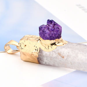 Penjualan Laris Liontin Kristal Tidak Rata Kristal Druzy Bentuk Khusus Alami Liontin Titik Kristal Kuarsa Alami - Product Image 5