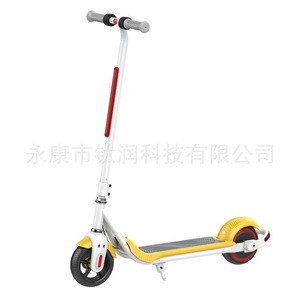 Patinete Eléctrico para Niños de 6.5 Pulgadas con Batería, Altura Ajustable, Plegable, con Luces, para Niños de 6 a 8 Años - Product Image 3