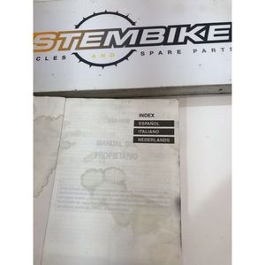 Manuale di utilizzo e guida all'assistenza tecnica per il proprietario della Suzuki Gsx R600 - Product Image 3