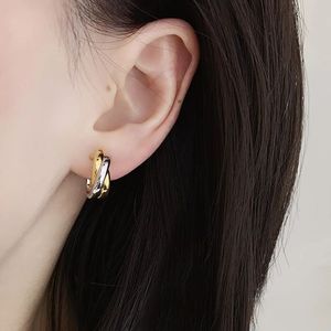 Xinfly 18K Gold Earrings Au750 Ear <b>Studs</b> Yellow White Two-Tone Women's Earrings Fashionable Versatile Jewelry for Weddings - Product Image 5