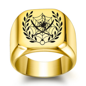 Anillo de Acero Inoxidable Dorado de 18 mm con Diseño de Escorpión y Hojas Grabado con Láser, Joyería para Mujer, Uso Diario - Product Image 1