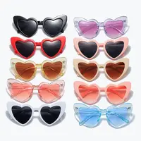 النظارات الشمسية الرخيصة 2022 حزب الشمس ظلال نظارات شعار مخصص الترويجية النساء القلب شكل نظارات شمسية UV400 متعددة الألوان