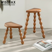 WISEMAX FURNITURE Chaise ronde en demi-cercle Tabouret de salle à manger en bois de caoutchouc massif avec pieds créatifs Design pour hôtel