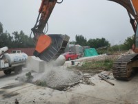 TDC TDC200 Excavator Konstruksi Tanah dan Batu, Bucket Crusher Penyaring Halus, Material Q345/Q460/NM360/NM400, Kapasitas 20-90 Ton